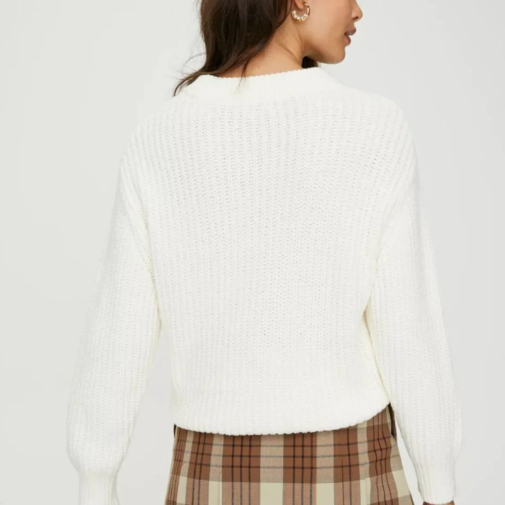 Aritzia Wilfred Essential Chenille Sweater in Avorio ( Cream ) Size Small